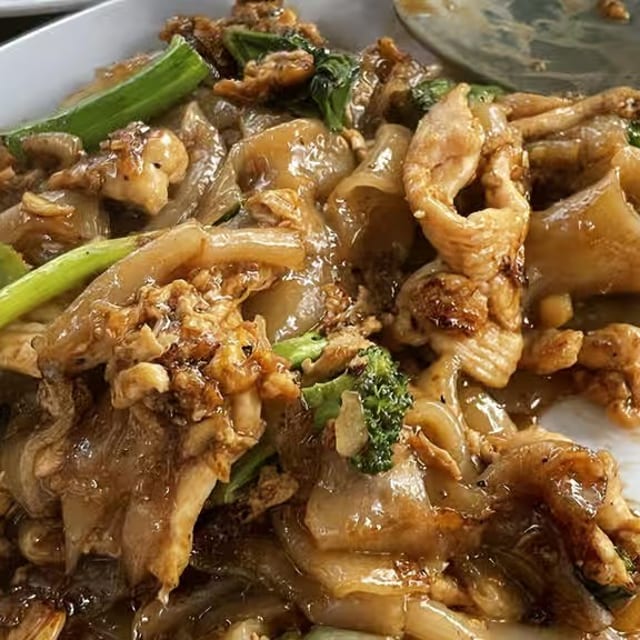 Pad see ew.